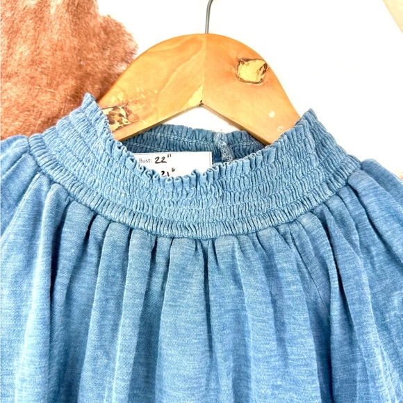 Sundry Evereve smocked blue shirt size 1 like a S-M NWT - Picture 4 of 7